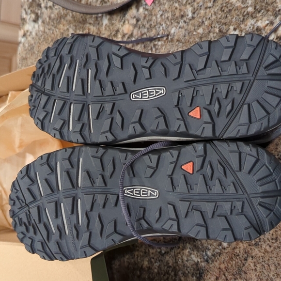 Keen's Konnectfit Keen Dry Waterproof NWT Magnet/Ocean Wave color - Picture 4 of 6